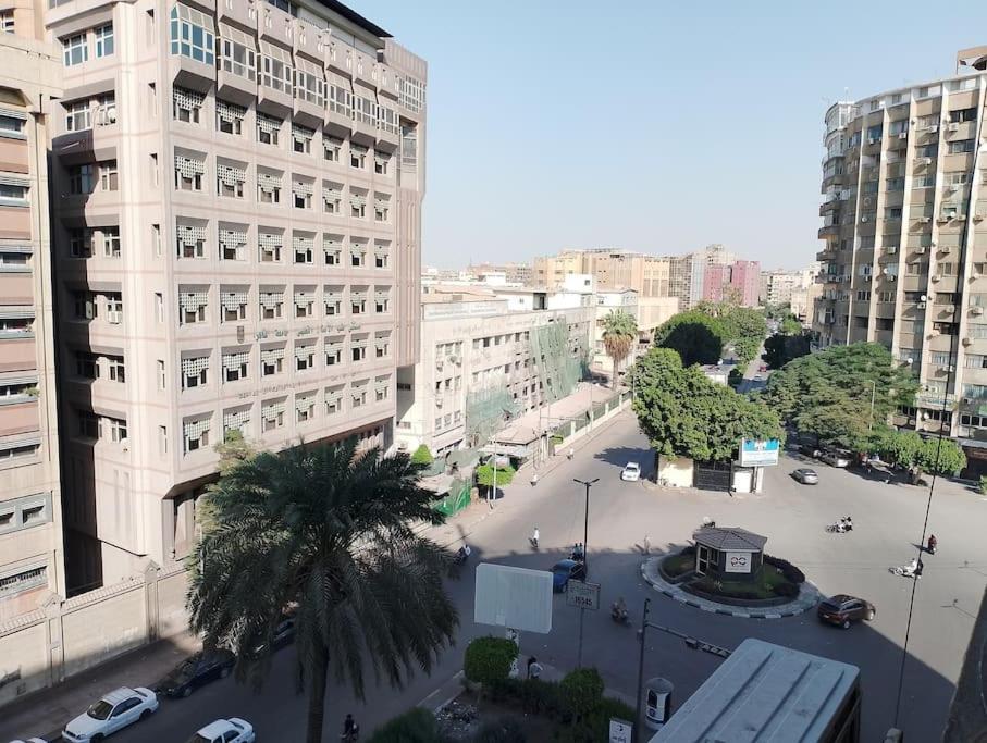 Apartment Center Of Cairo, Nile View, Front Of Medical College
